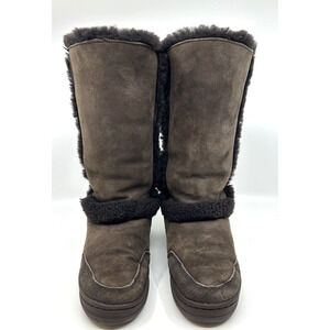 UGG Sundance II Boots Women's Shearling Wool Fur Size W8 Brown Suede